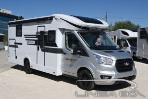 Vendita camper nuovo Roller Team Zefiro Advance 267 TL Selekt, disponibile presso Linea80, concessionario di Camper e caravan che lavora nelle province di Venezia, Padova, Treviso, Verona, Rovigo, Vicenza, Belluno, Trieste, Udine, Ferrara o Pordenone