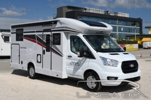 Vendita camper nuovo Roller Team Kronos 285 TL, disponibile presso Linea80, concessionario di Camper e caravan che lavora nelle province di Venezia, Padova, Treviso, Verona, Rovigo, Vicenza, Belluno, Trieste, Udine, Ferrara o Pordenone