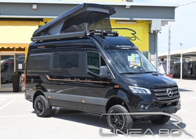Vendita camper van nuovo Adria SuperTwin 600 SPB 4x4, disponibile presso Linea80, concessionario di Camper e caravan che lavora nelle province di Venezia, Padova, Treviso, Verona, Rovigo, Vicenza, Belluno, Trieste, Udine, Ferrara o Pordenone