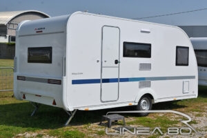 Vendita caravan nuova Adria Altea 472 PK, disponibile presso Linea80, concessionario di Camper e caravan che lavora nelle province di Venezia, Padova, Treviso, Verona, Rovigo, Vicenza, Belluno, Trieste, Udine, Ferrara o Pordenone