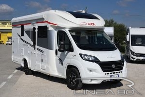 Vendita camper usato Arca Europa P 699 GLM, disponibile presso Linea80, concessionario di Camper e caravan che lavora nelle province di Venezia, Padova, Treviso, Verona, Rovigo, Vicenza, Belluno, Trieste, Udine, Ferrara o Pordenone