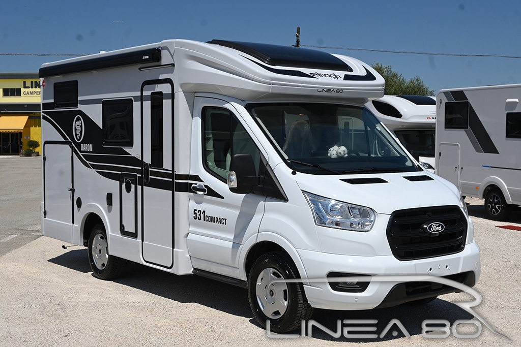 Camper nuovo Elnagh Baron Compact 531 Vendita camper nuovo Elnagh Baron Compact 531, disponibile presso Linea80, concessionario di Camper e caravan che lavora nelle province di Venezia, Padova, Treviso, Verona, Rovigo, Vicenza, Belluno, Trieste, Udine, Ferrara o Pordenone