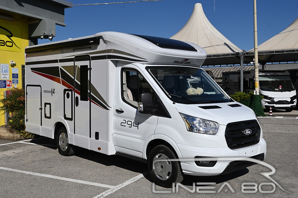 Camper nuovo Roller Team Kronos Fit 294 TL Vendita camper nuovo Roller Team Kronos Fit 294 TL, disponibile presso Linea80, concessionario di Camper e caravan che lavora nelle province di Venezia, Padova, Treviso, Verona, Rovigo, Vicenza, Belluno, Trieste, Udine, Ferrara o Pordenone
